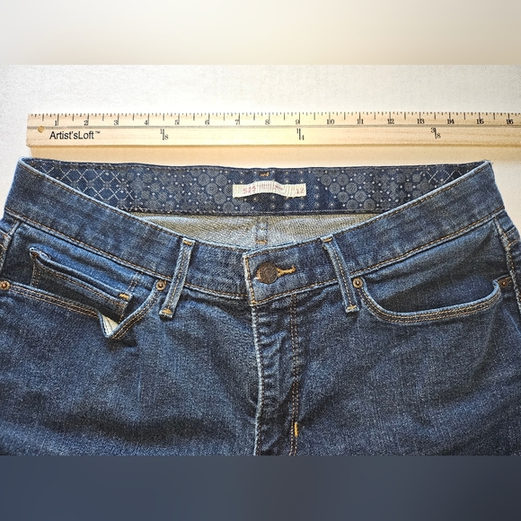 Levi's 525 Perfect Waist Straight Women's Jeans in Dark Blue - Picture 6 of 13